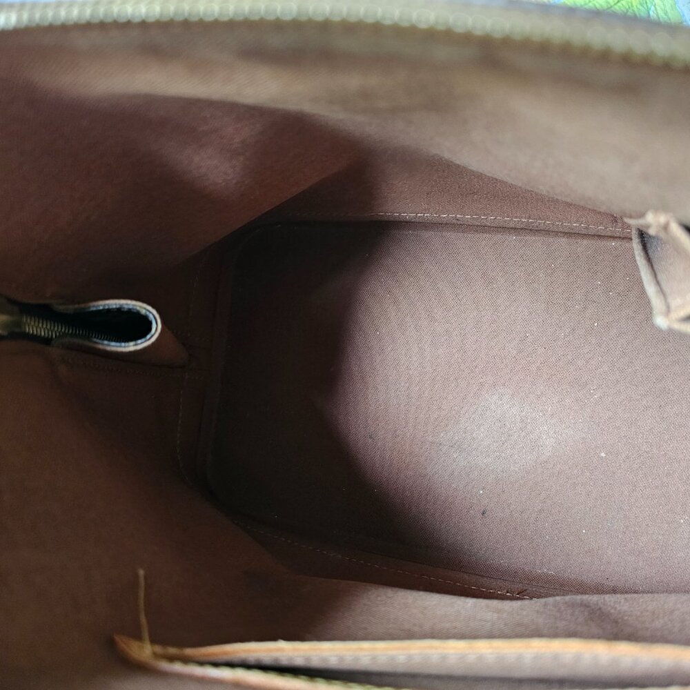 Louis Vuitton Alma - Picture 5 of 7